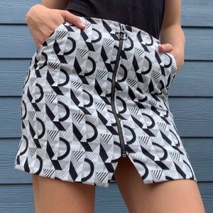 TOPSHOP short skirt!!